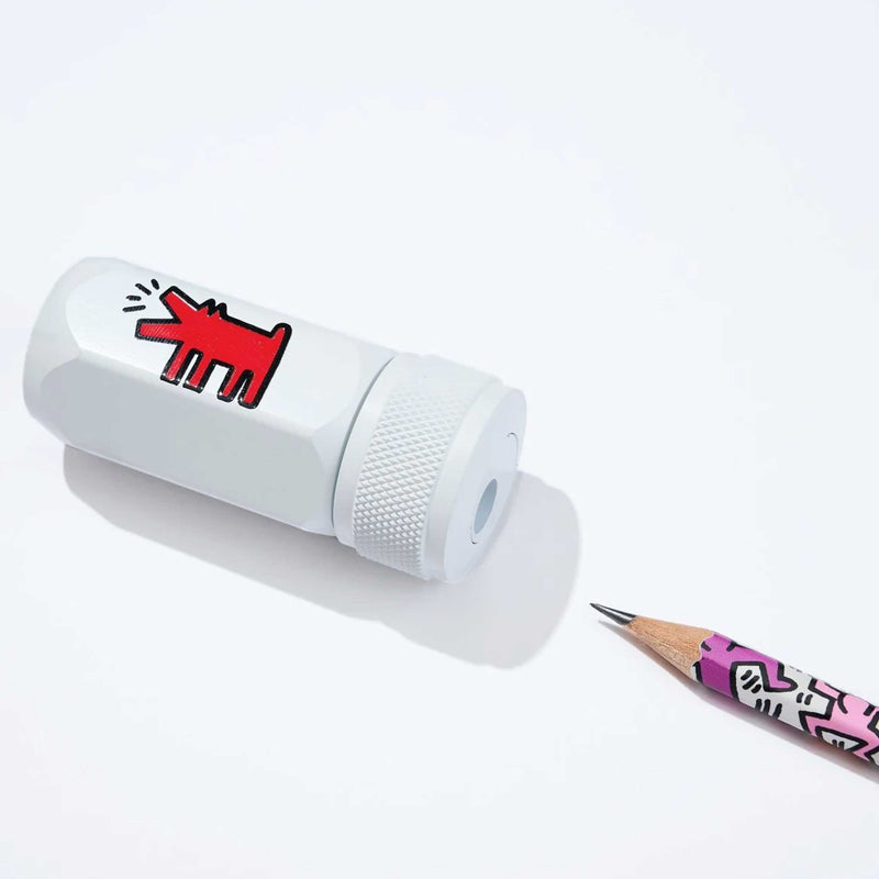 Blackwing One-Step Long Point Sharpener "Barking Dog" de Keith Haring