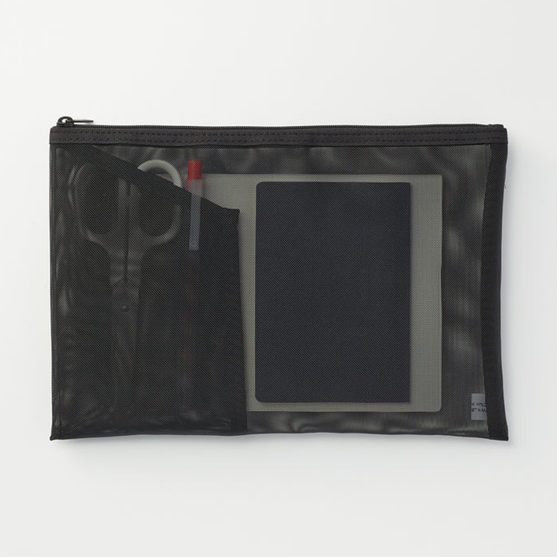 Muji - Nylon Mesh Pouch with Pocket